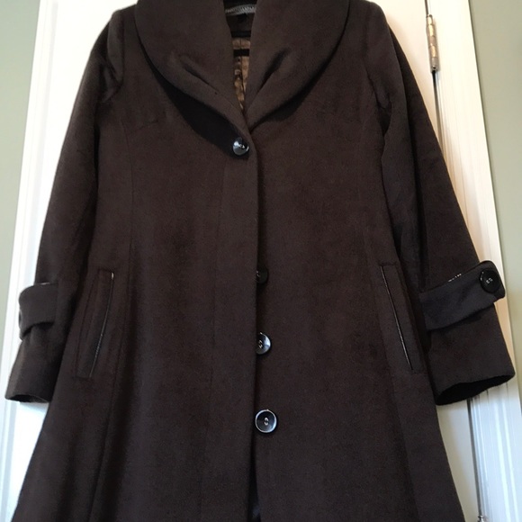 Women's overcoat - Picture 3 of 8